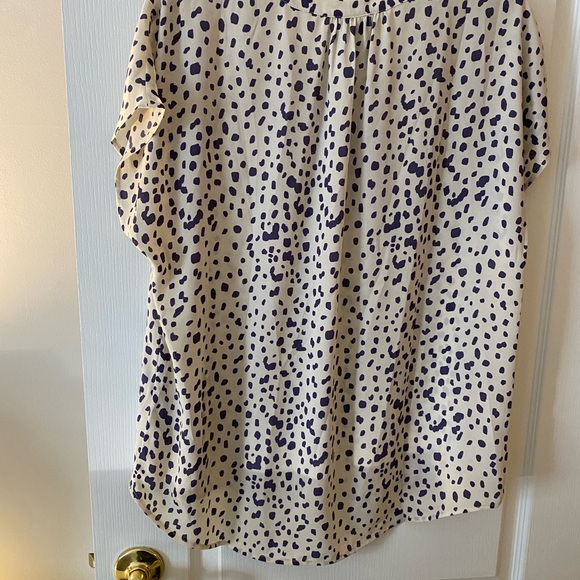 cabi Meow Top size M - Picture 3 of 3